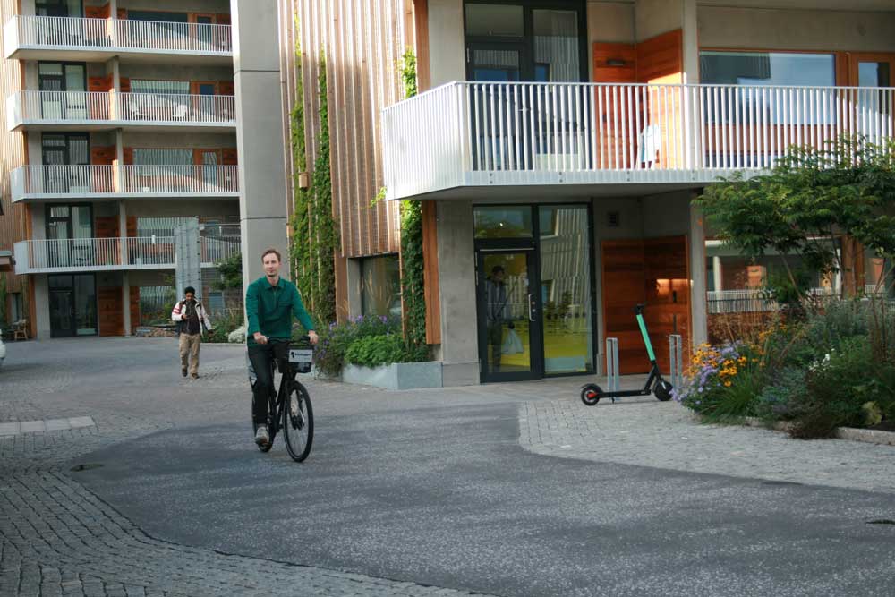 The housing association Viva is first to use the EC2B app.